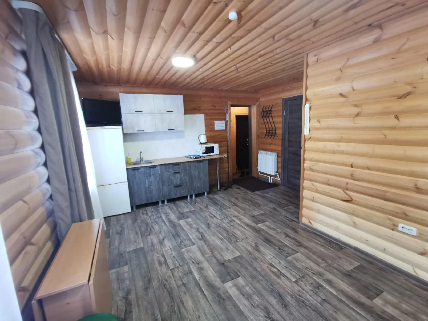 VGosti (ВГости)