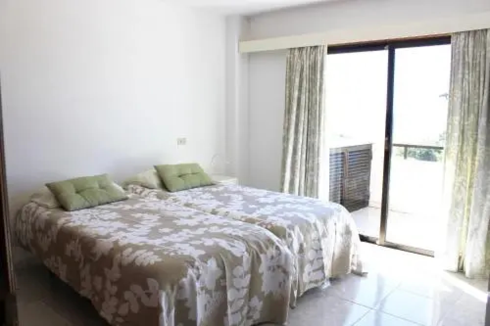 Prime Homes-Bright Attic 2bd Apartment