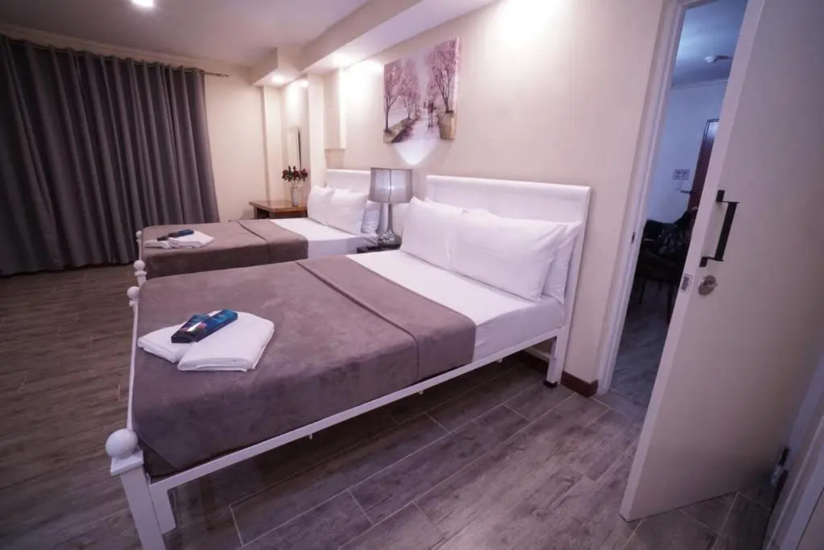 1775 Adriatico Suites