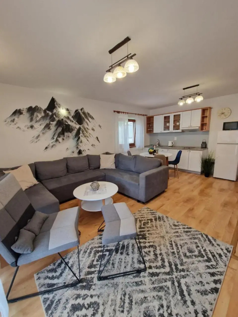 Pension/Apartments Kúria na Táloch