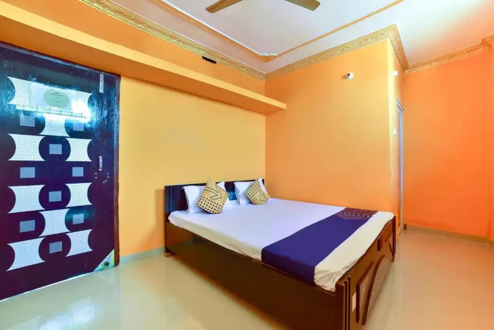 SPOT ON 61254 Lucky Guest House