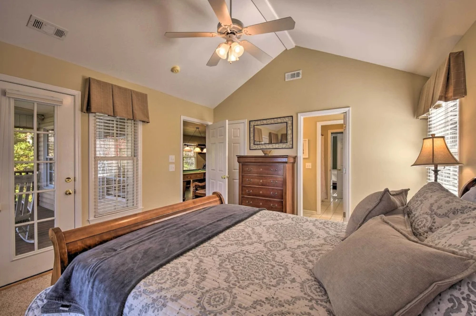 Lake Keowee Escape w/ Dock, Deck & Lake Access!
