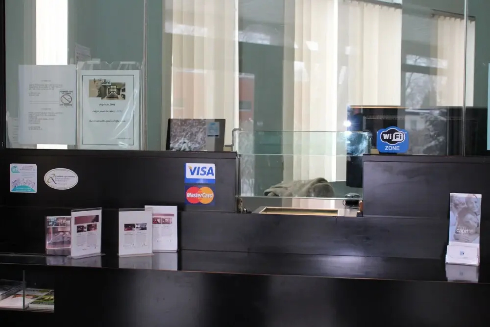 Motel Capri & Suites