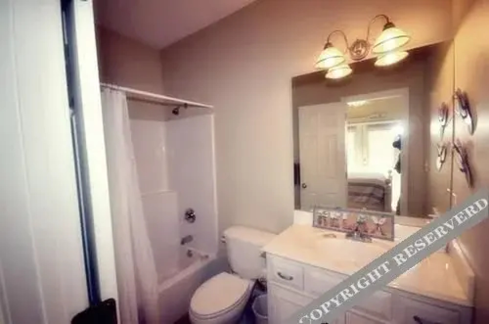 Sand Monkey Holiday Home by Blue Sun