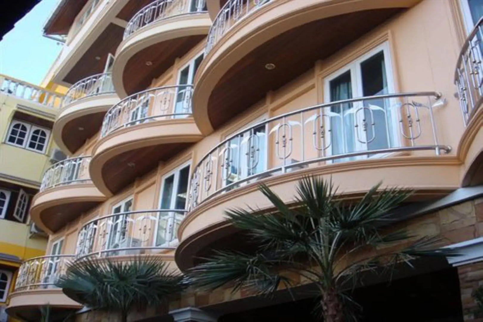 P72 Hotel Walking Street Pattaya