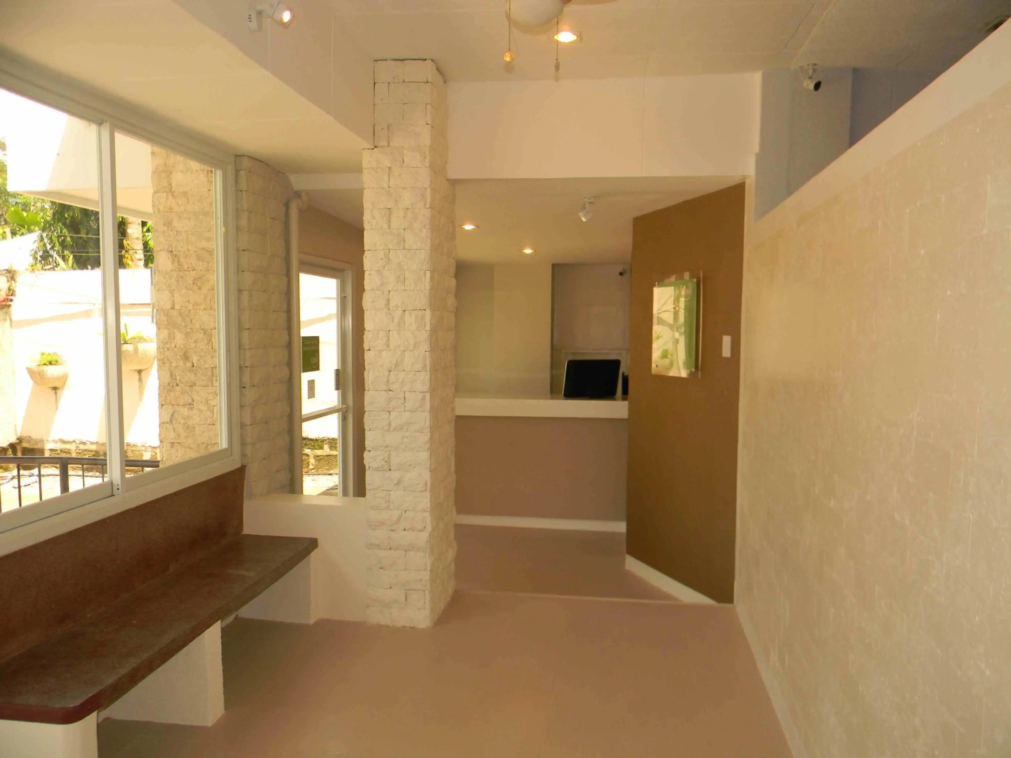 TR3ATS Guest House Bohol - Hostel