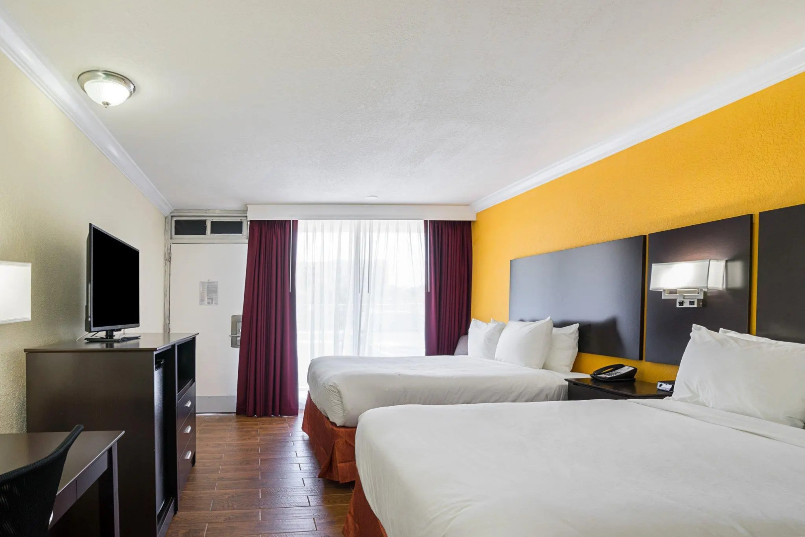 The Link Hotel on Sunrise