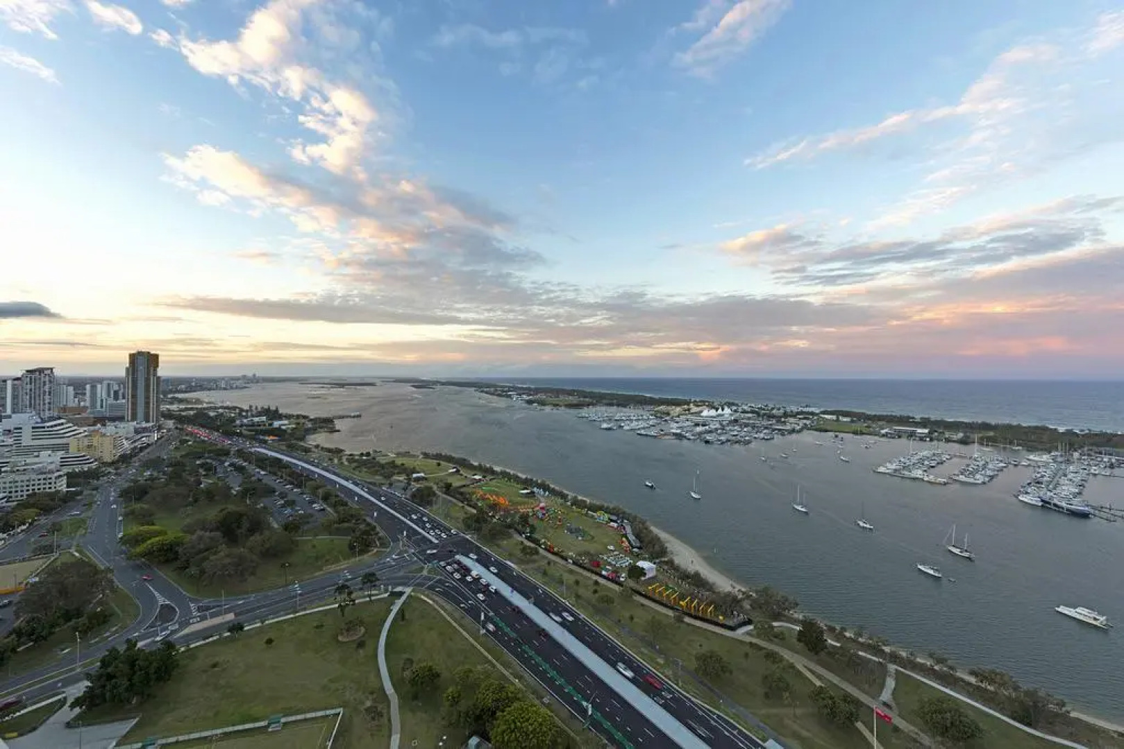 Meriton Suites Southport, Gold Coast