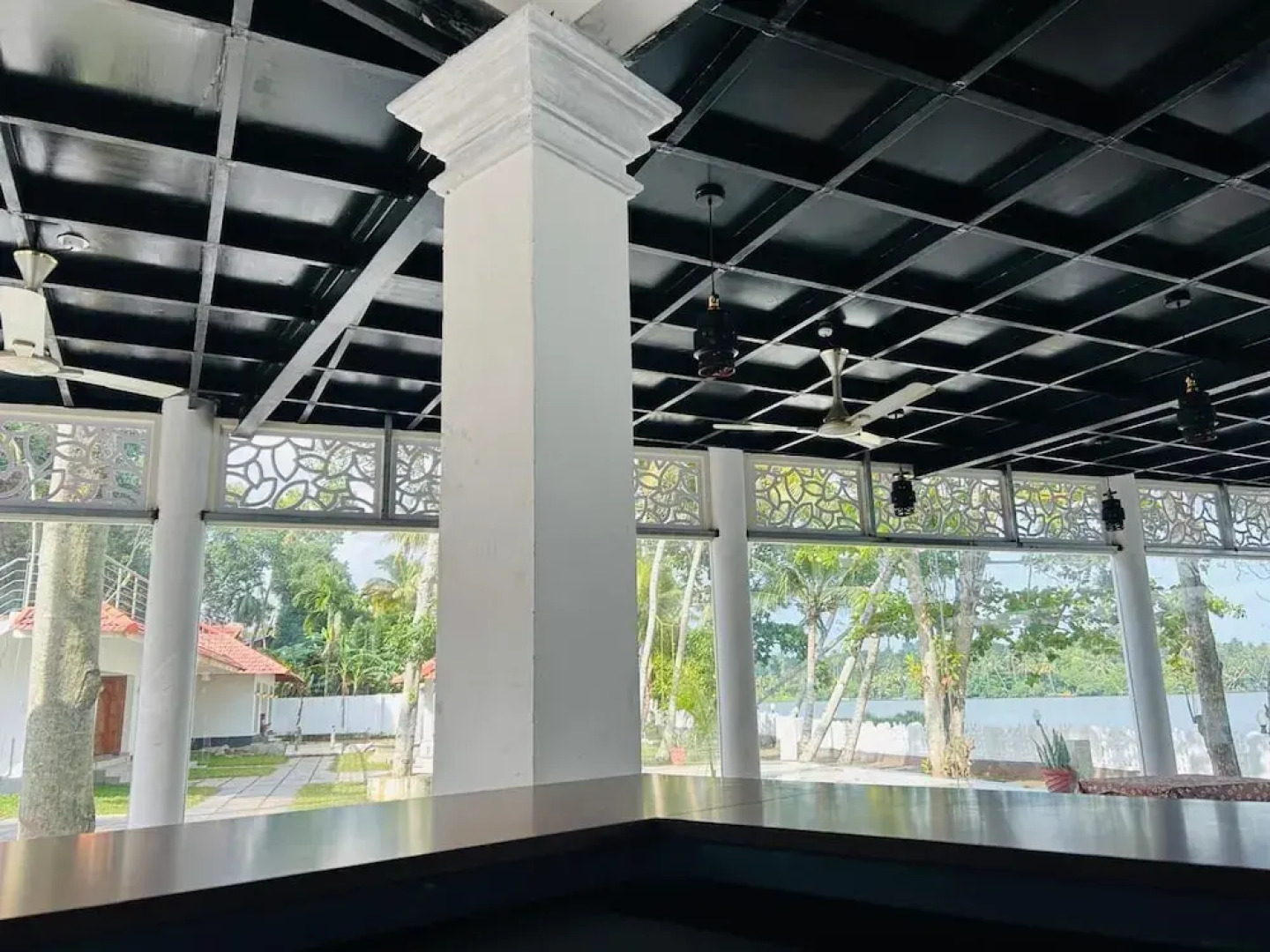 Lavilla Lake Resort And Restaurant