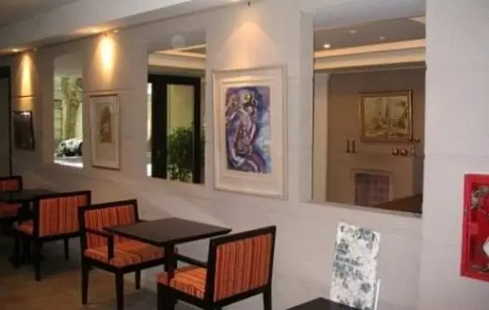 Migueletes Plaza Suites