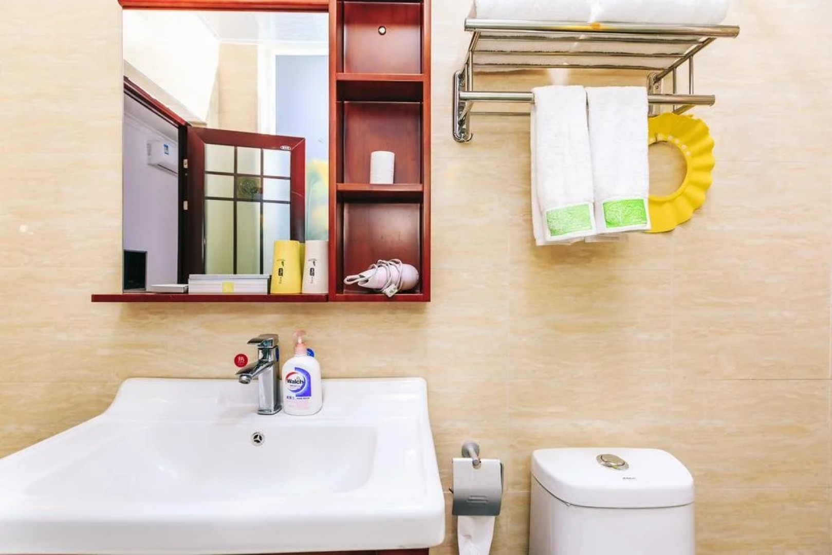 Homelife Theme Inn Dali