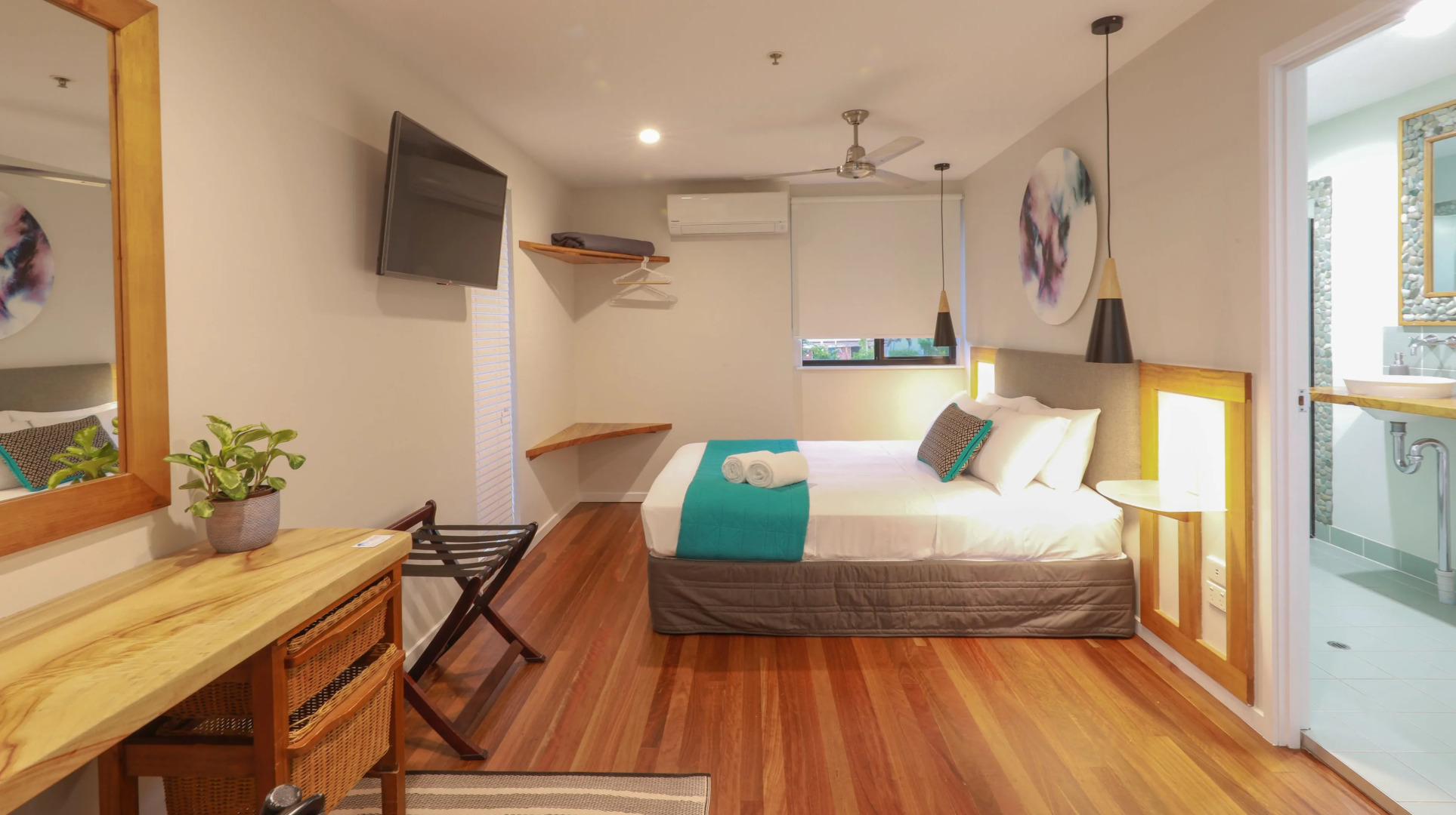 Whitsunday Organic Bed & Breakfast