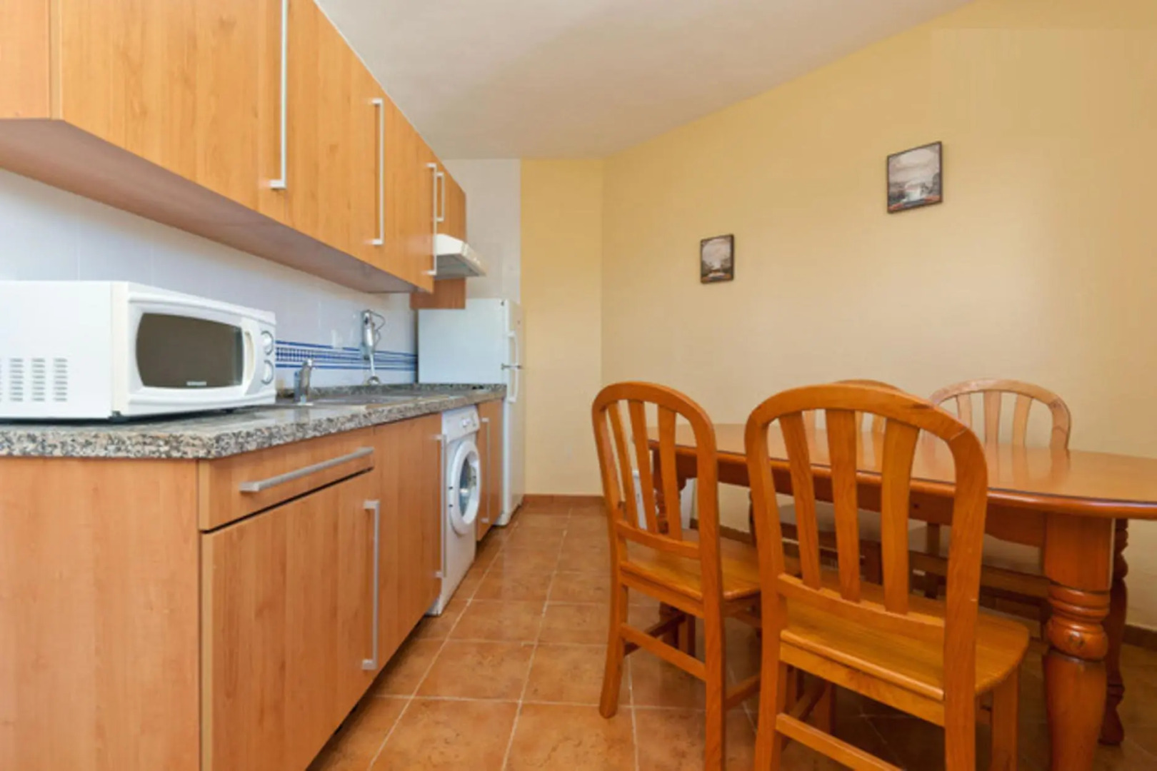 Apartment in Velez Malaga, Malaga 103073