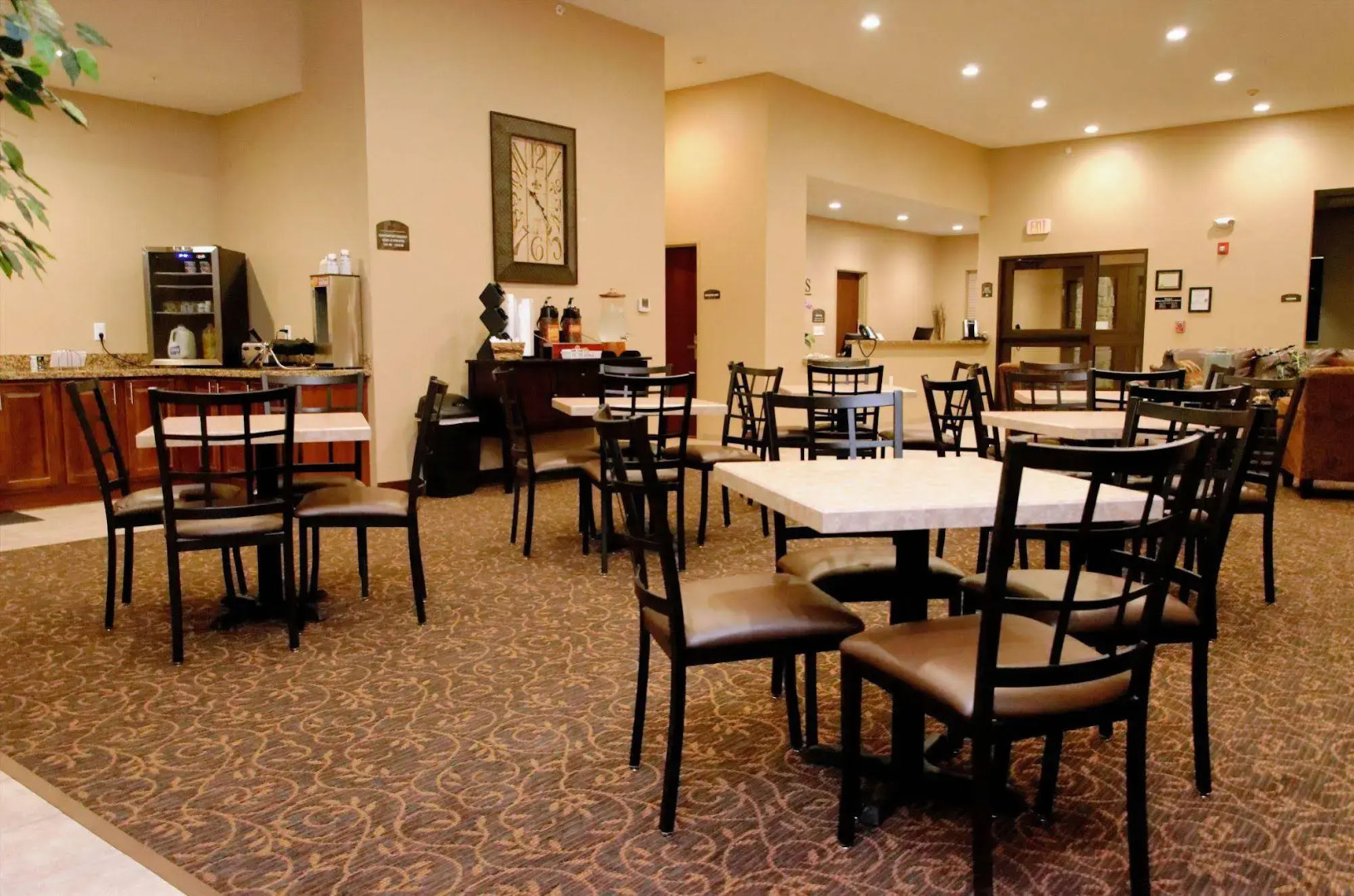 Cobblestone Inn & Suites - Fort Madison