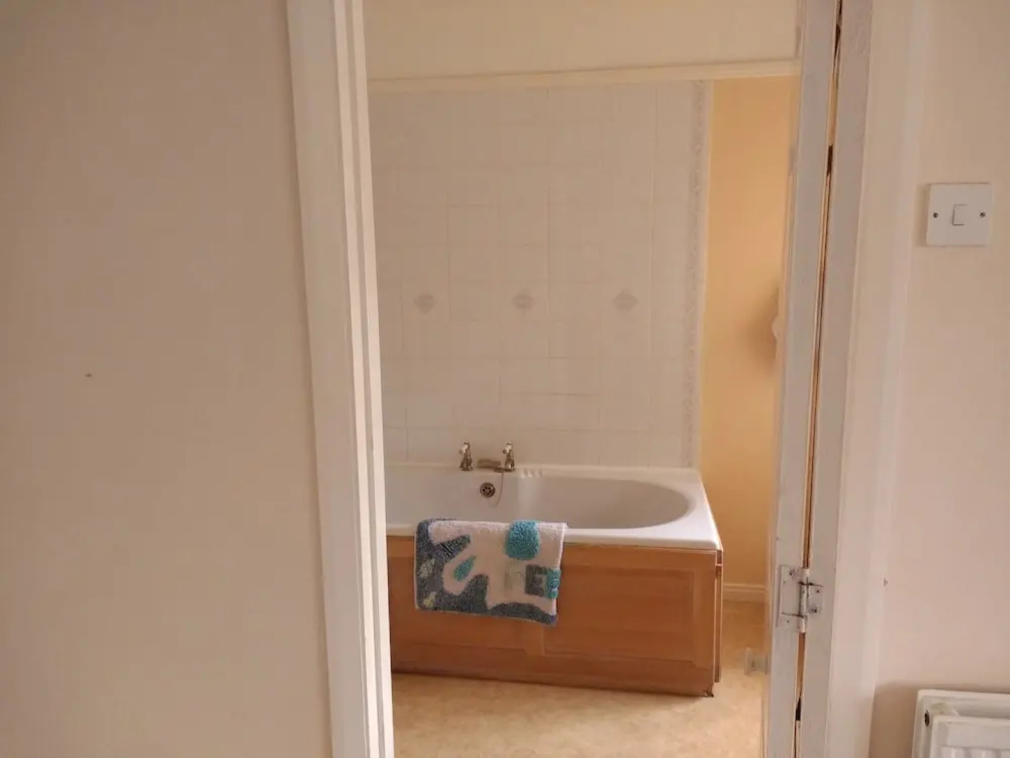 Three Bedroom Home With Garden in Brighton