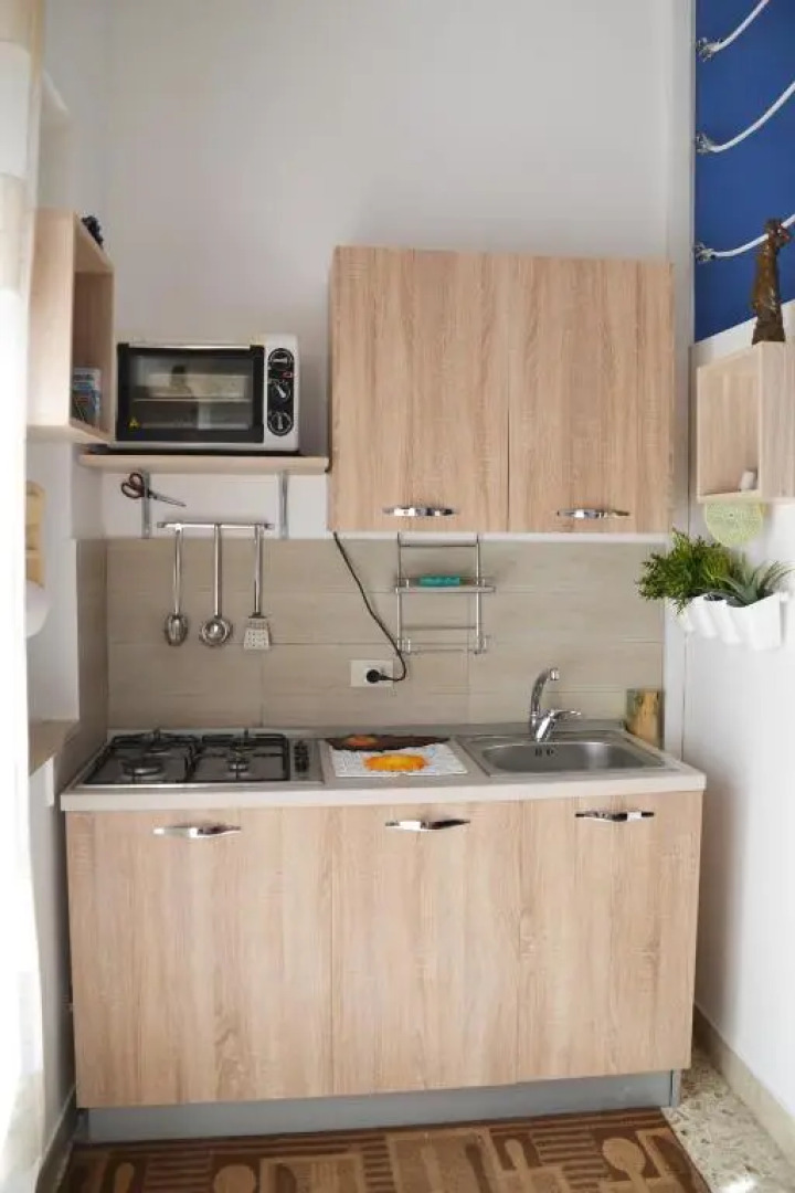 L'isolotto 50 mt from the beach