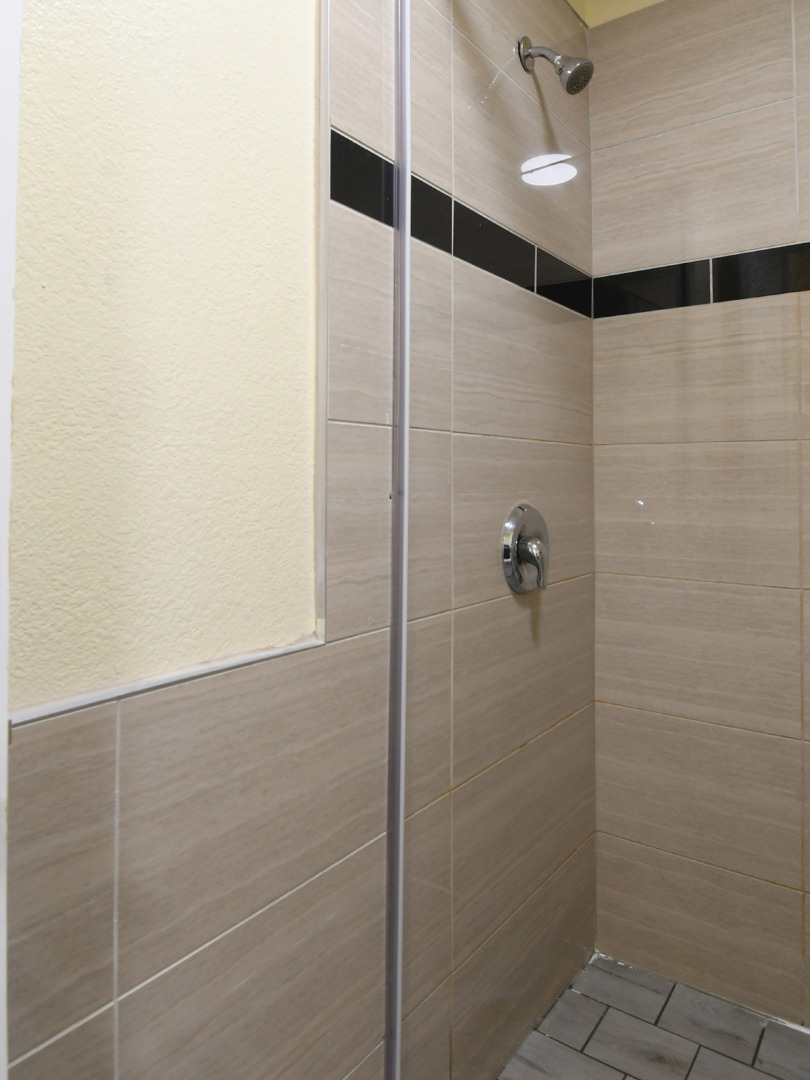 OYO Hotel Shenandoah Woodlands Mall