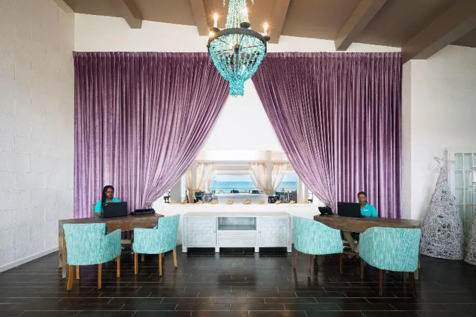 Luxury Collection at Sea Breeze Beach House by Ocean Hotels