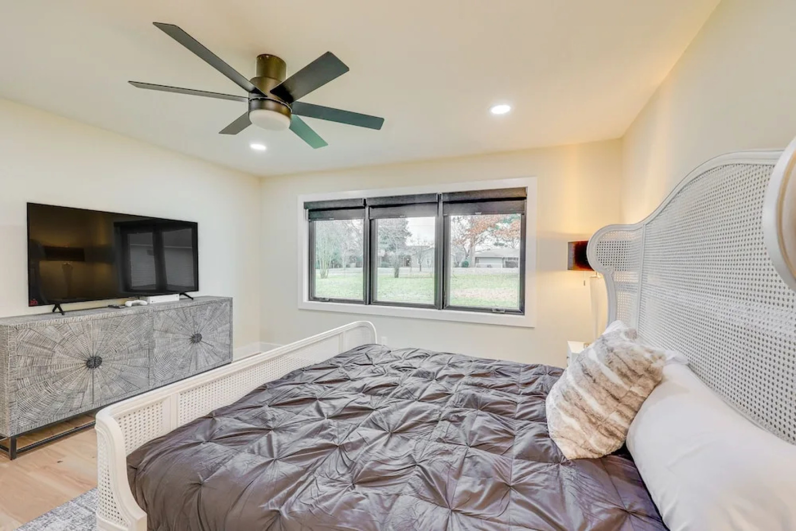 Grand Lakefront Home in Hot Springs w/ Boat Dock!