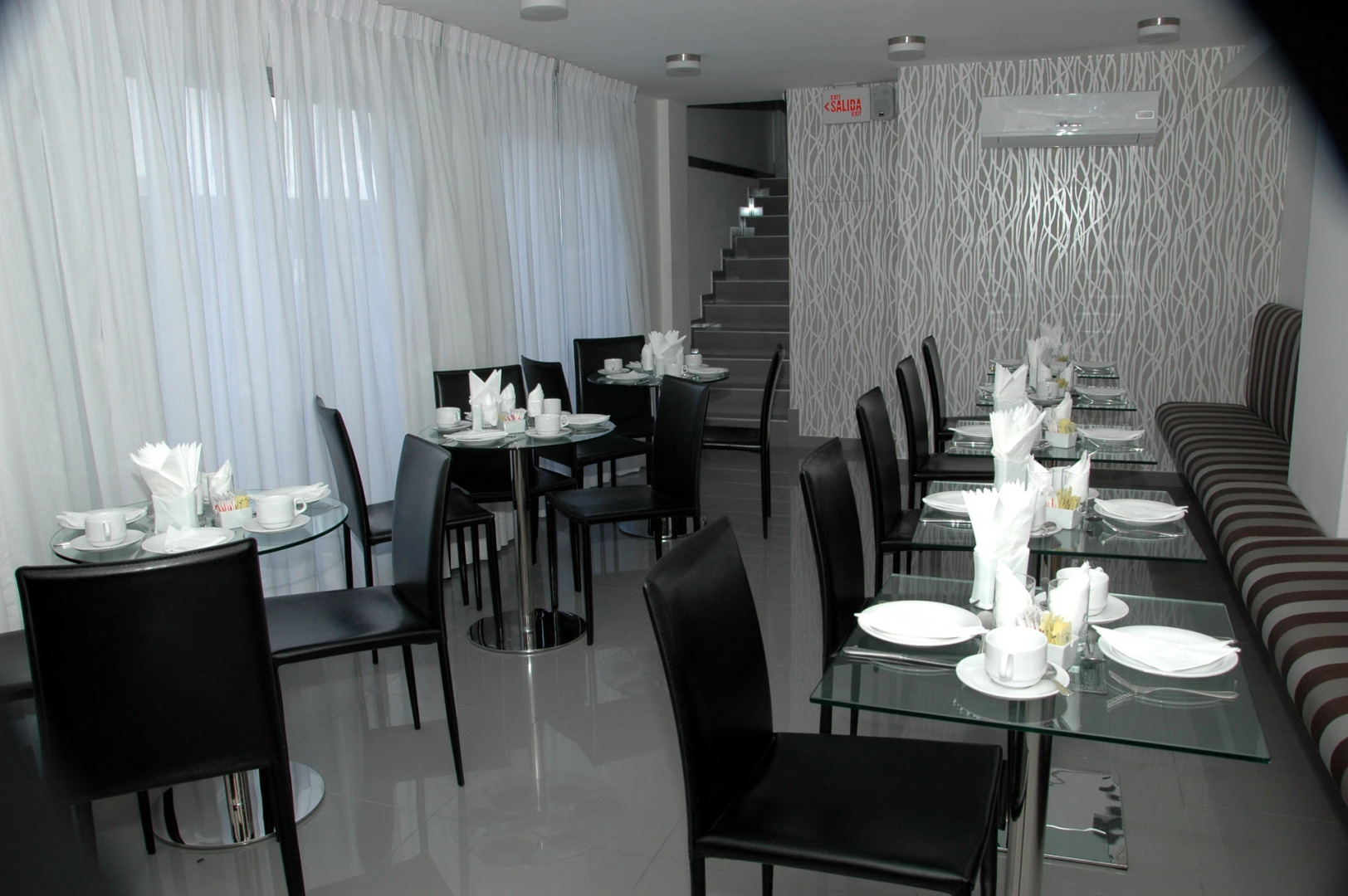 Palm Beach Plaza Hotel