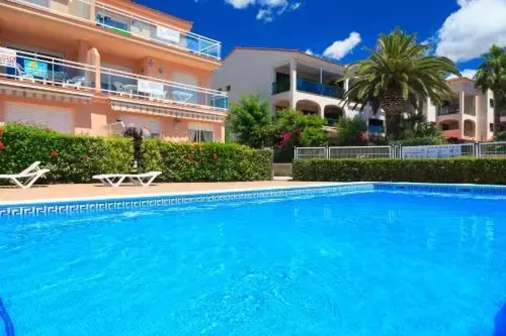 UHC Arco del Sol Family Complex