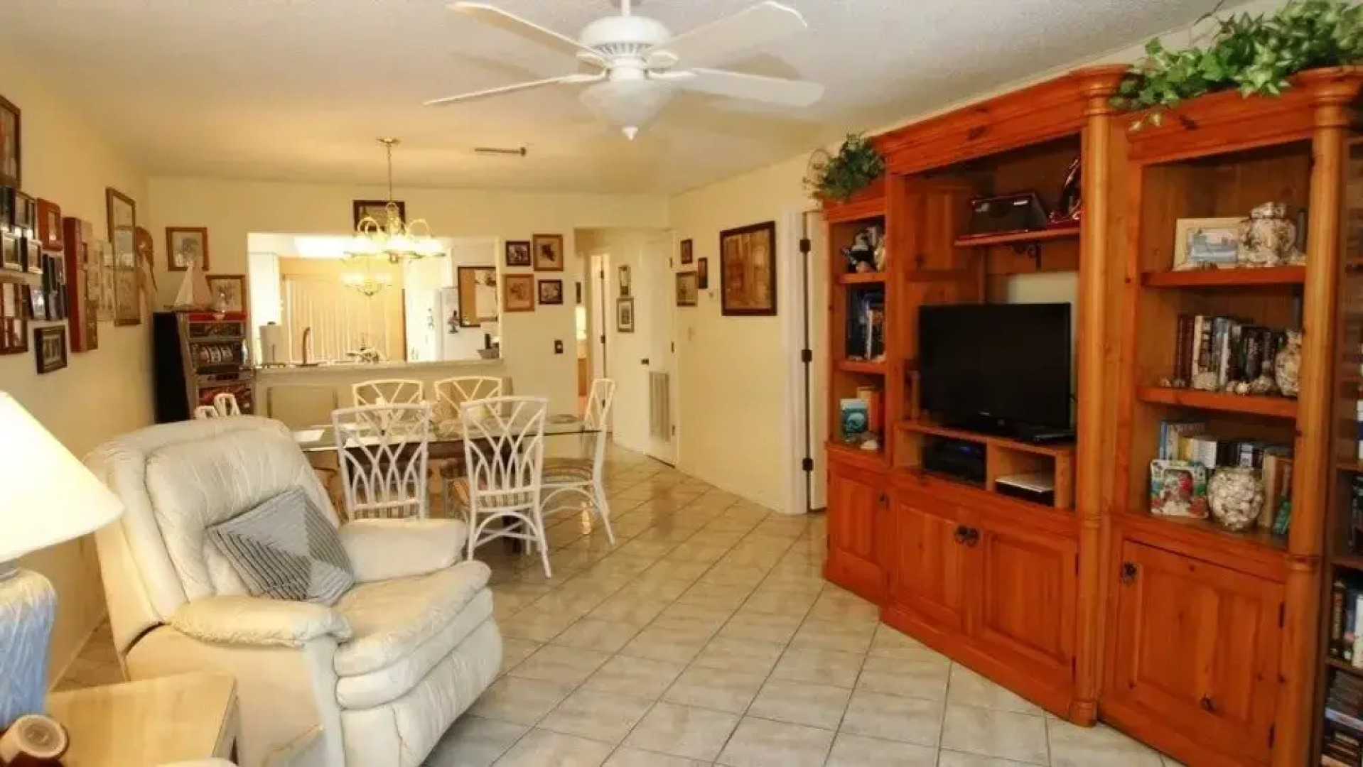 Beach Bay Breeze by Anna Maria