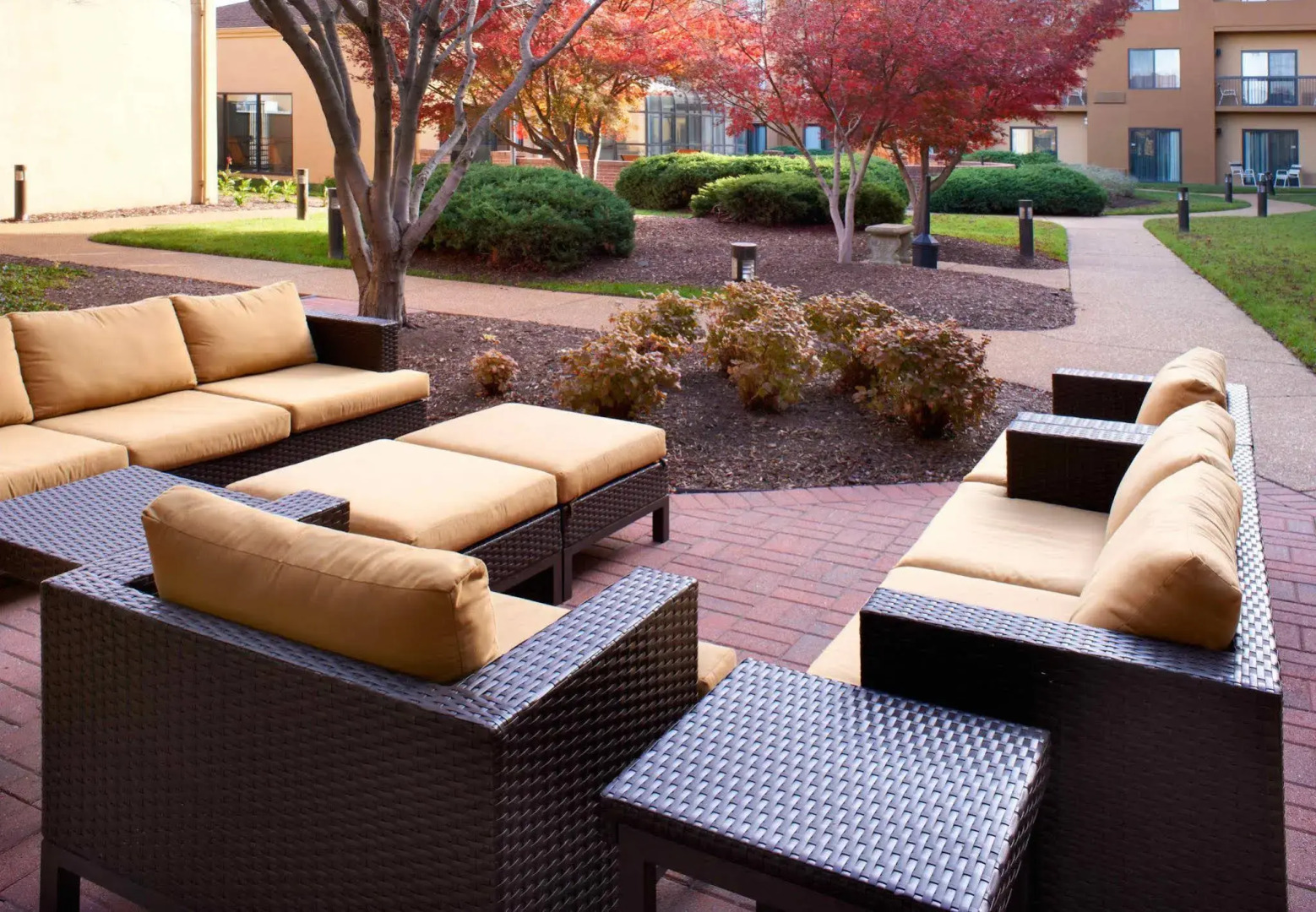 Courtyard by Marriott St. Louis Downtown West