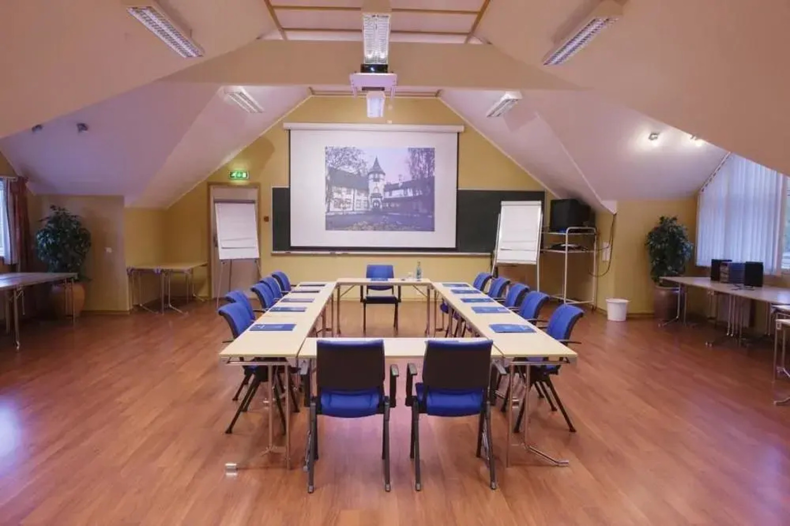 Bårdshaug Herregård