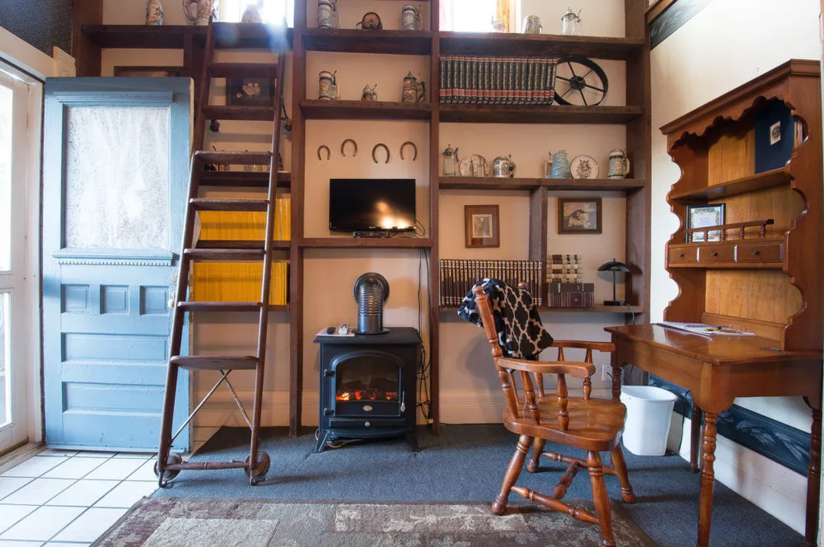 Munzesheimer Manor Bed & Breakfast