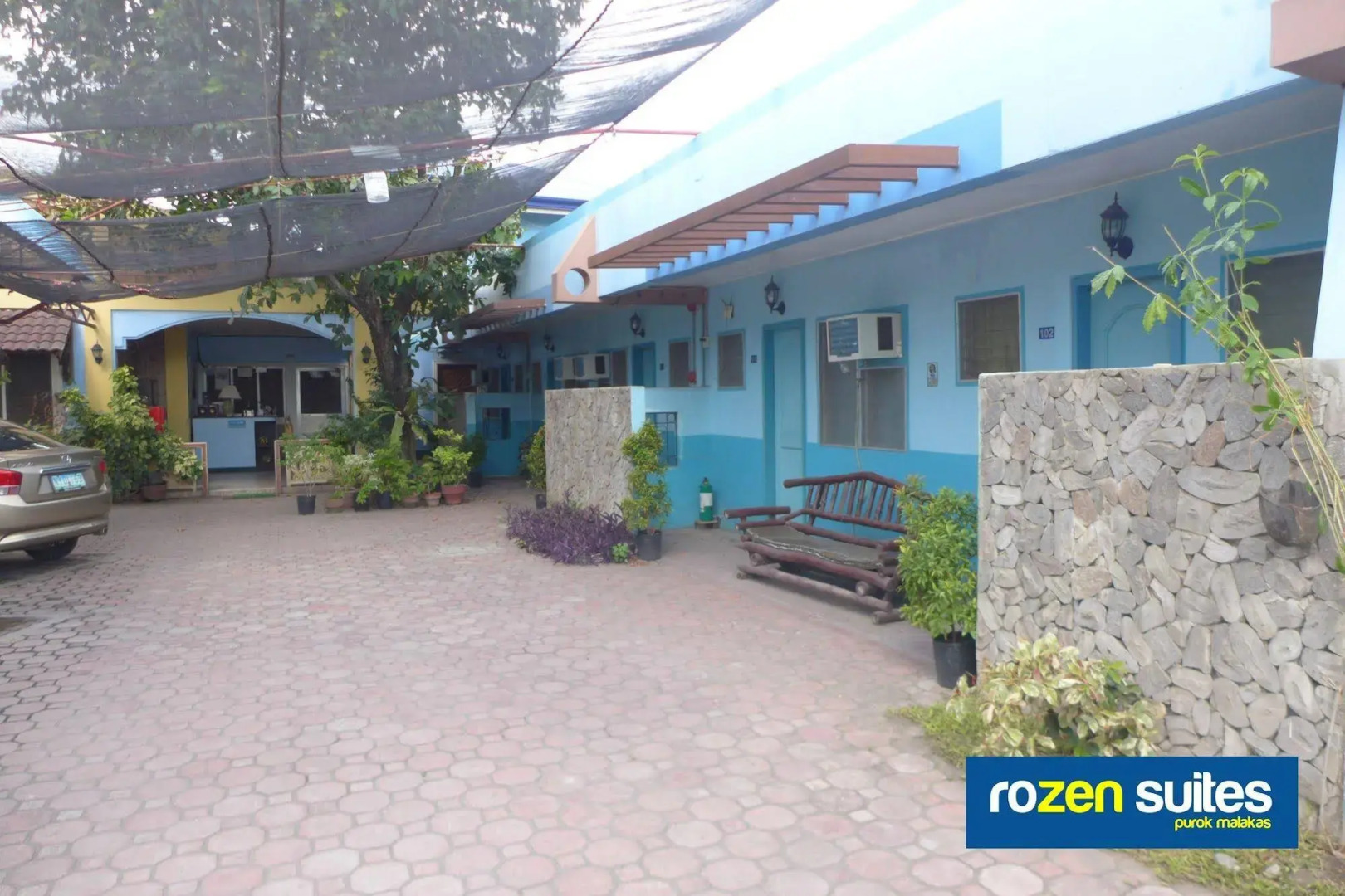 Rozen Suites Malakas