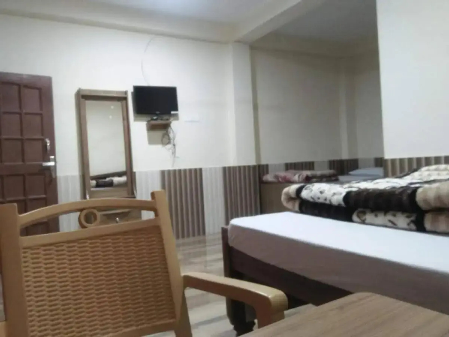 StayApart - Maa Anadmayee Guest House