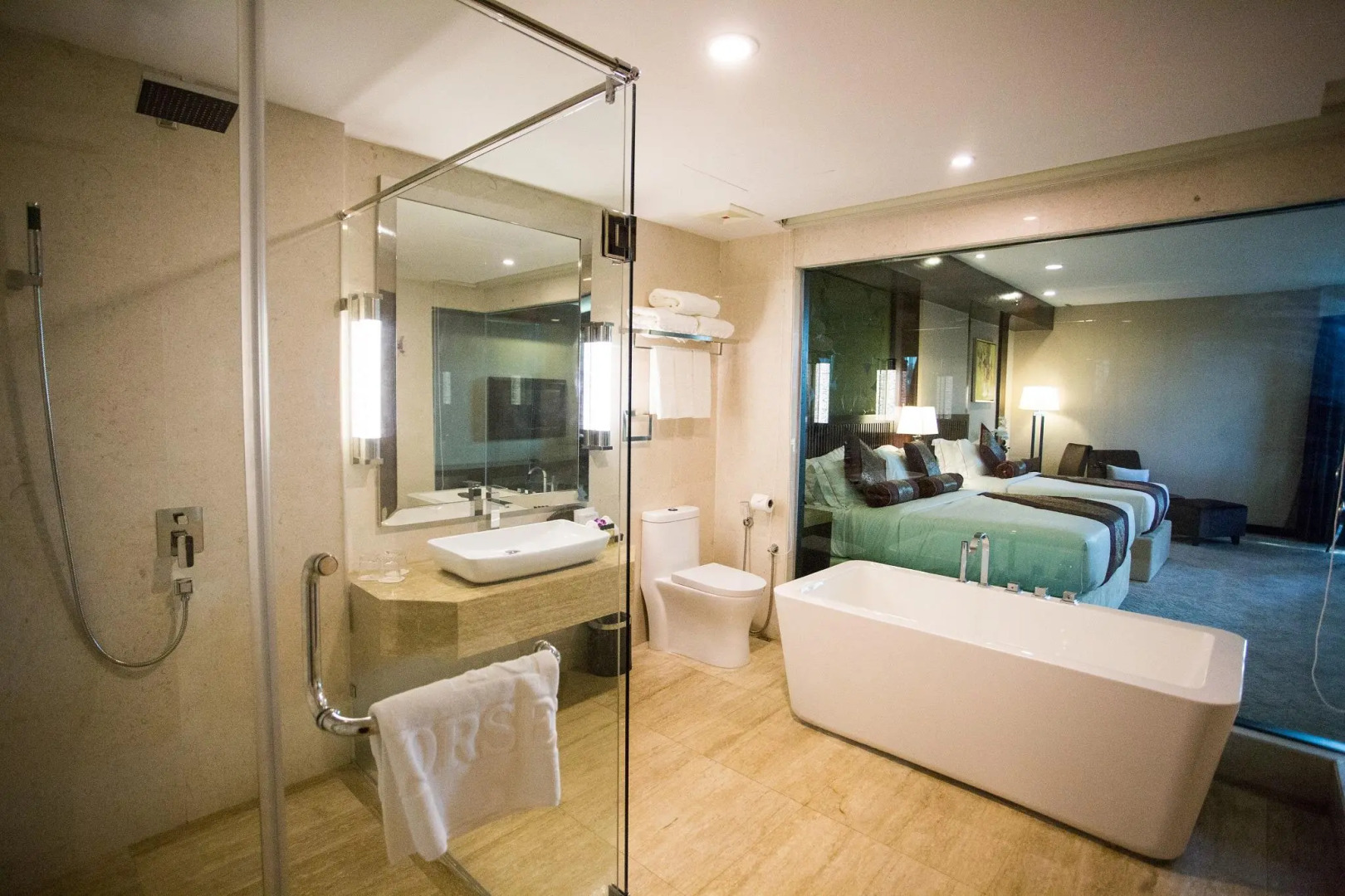 Royale Signature Hotel