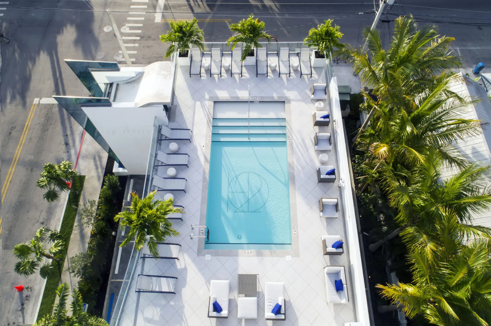 H2O Suites - Adults Only