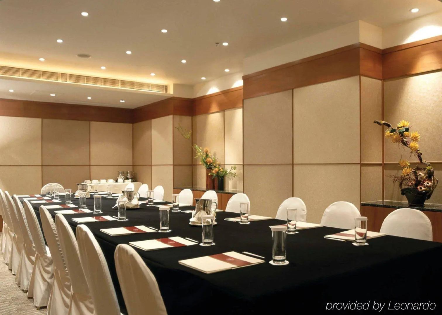 Harbour Plaza Metropolis