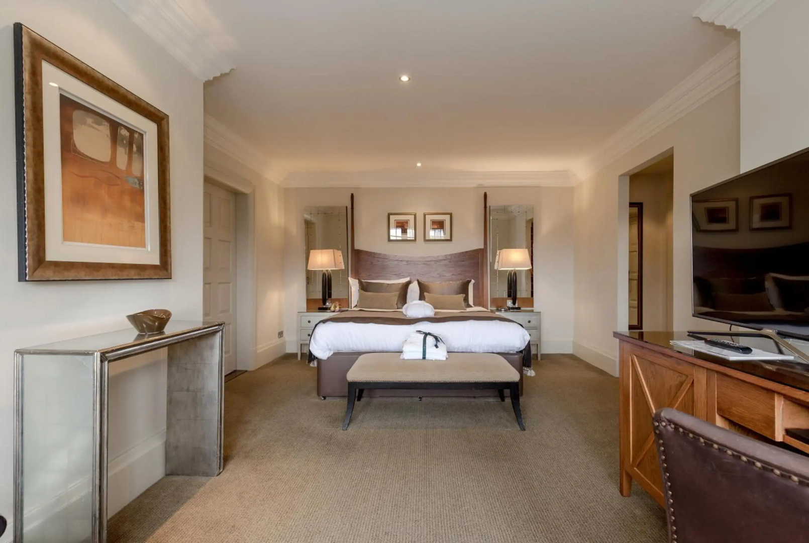 Western House Hotel