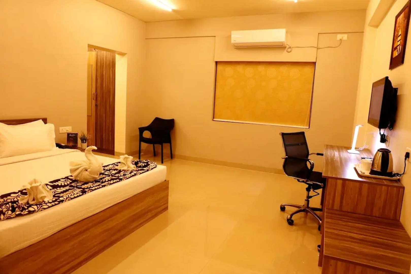 Downtown Business Hotel