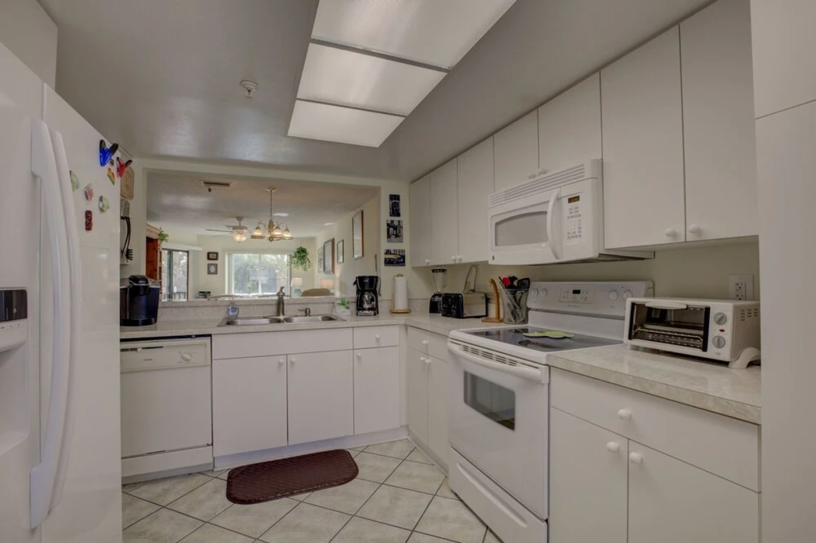 Beach Bay Breeze by Anna Maria