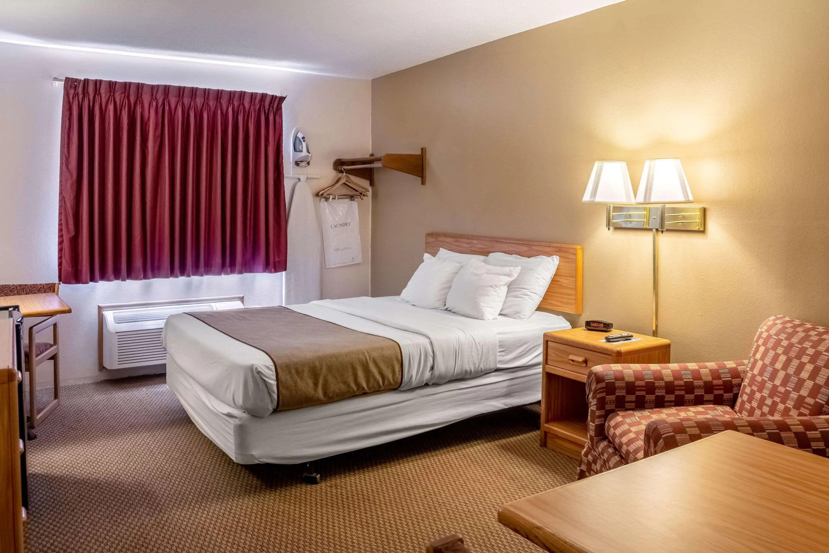 Magnuson Hotel Ironwood