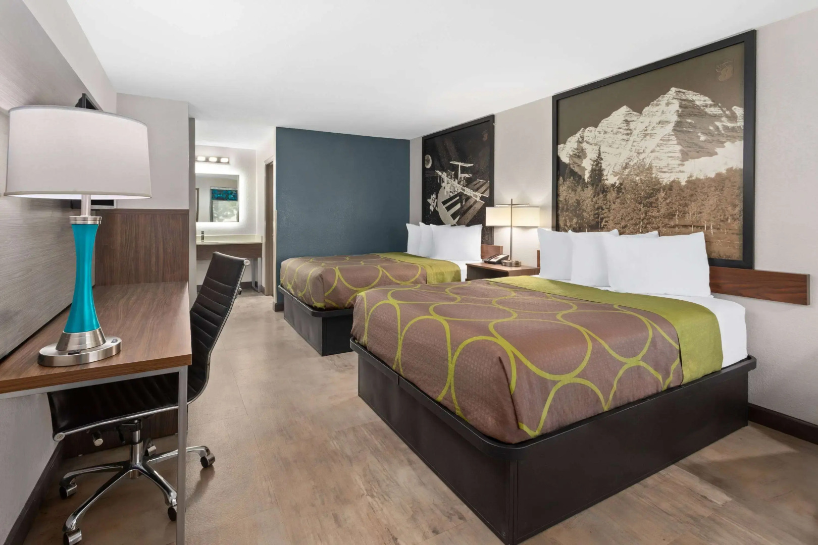 Super 8 by Wyndham Prattville Montgomery