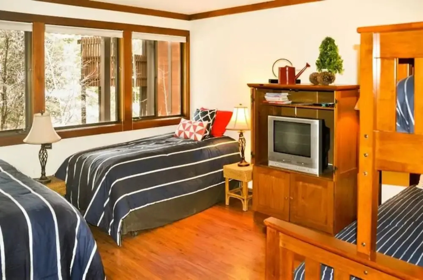 Tahoe Taverns 101 by Tahoe Mountain Properties