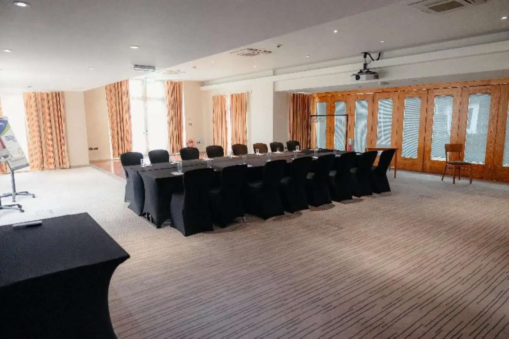 Restaurant at Red Lion Hotel