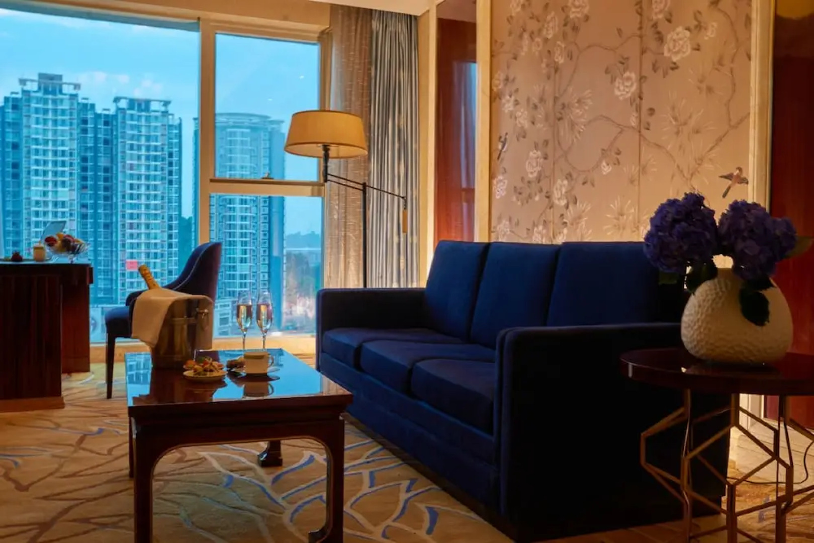 Grand New Centery Hotel Leshan