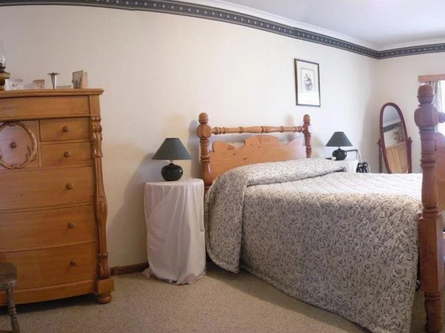 Colonial Cottages of Ross