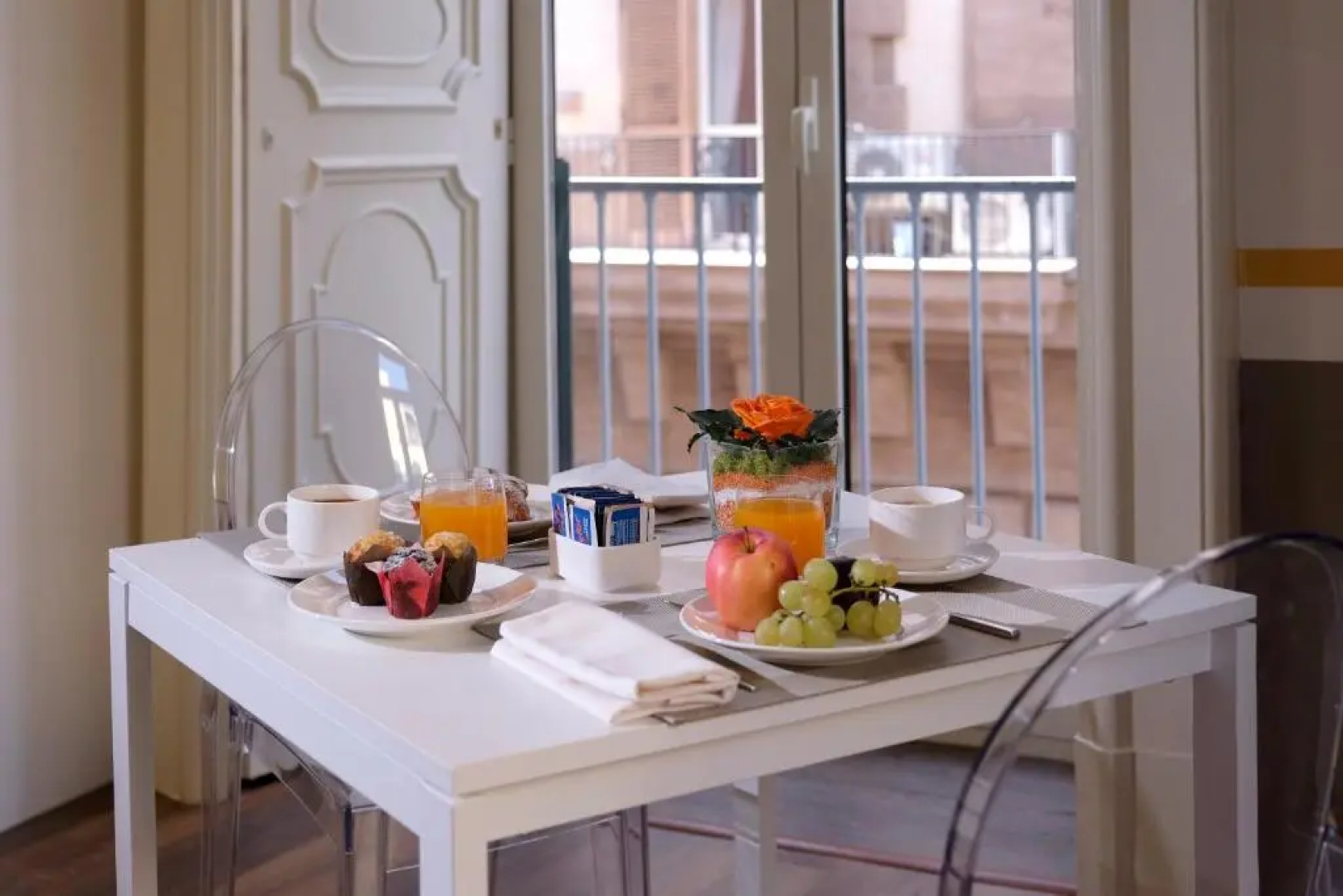 Napoli Class Luxury Rooms & Suites