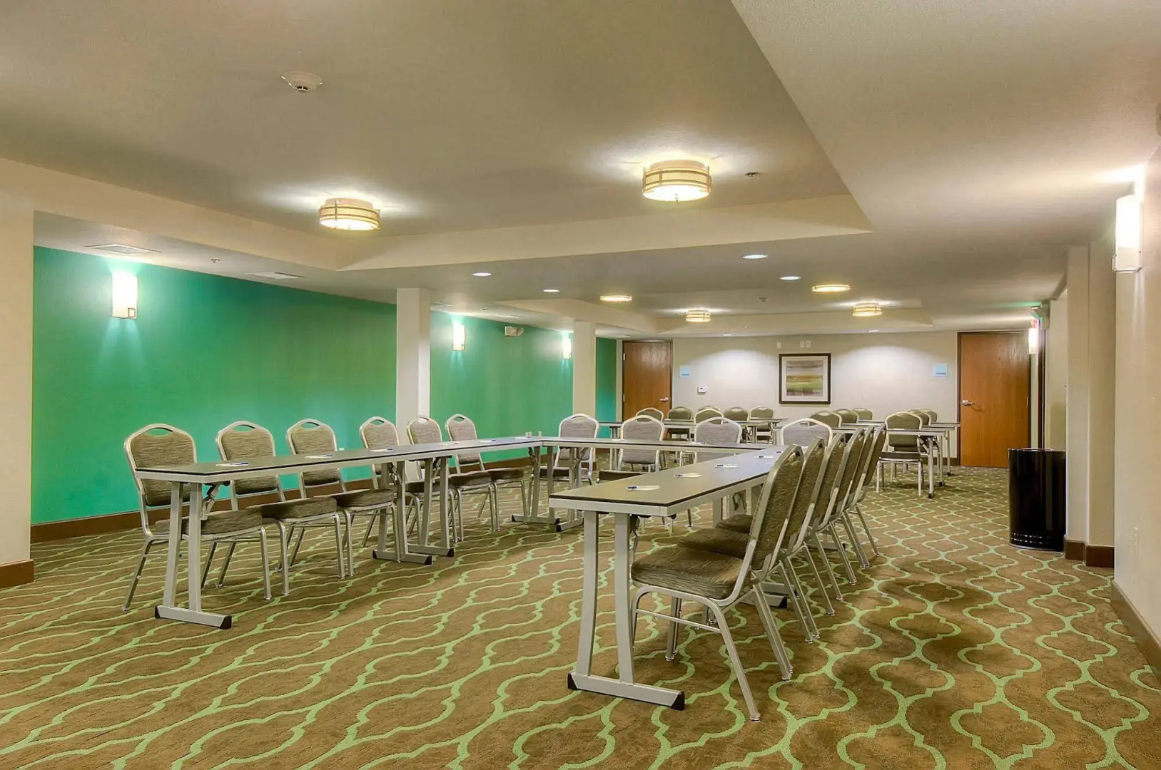 Holiday Inn Express Hotel & Suites Carlsbad Beach by IHG