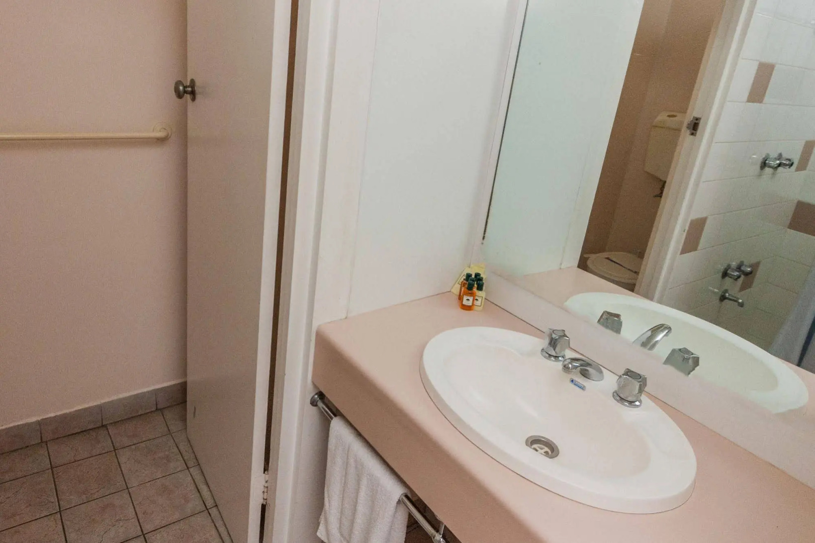 Moruya Waterfront Hotel Motel