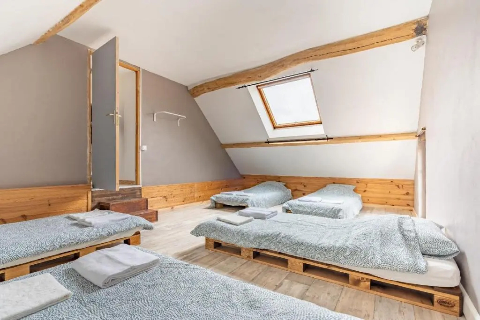 Crazy Villa Champs Corons 61 - Interior heated pool - 2h from Paris - 30p