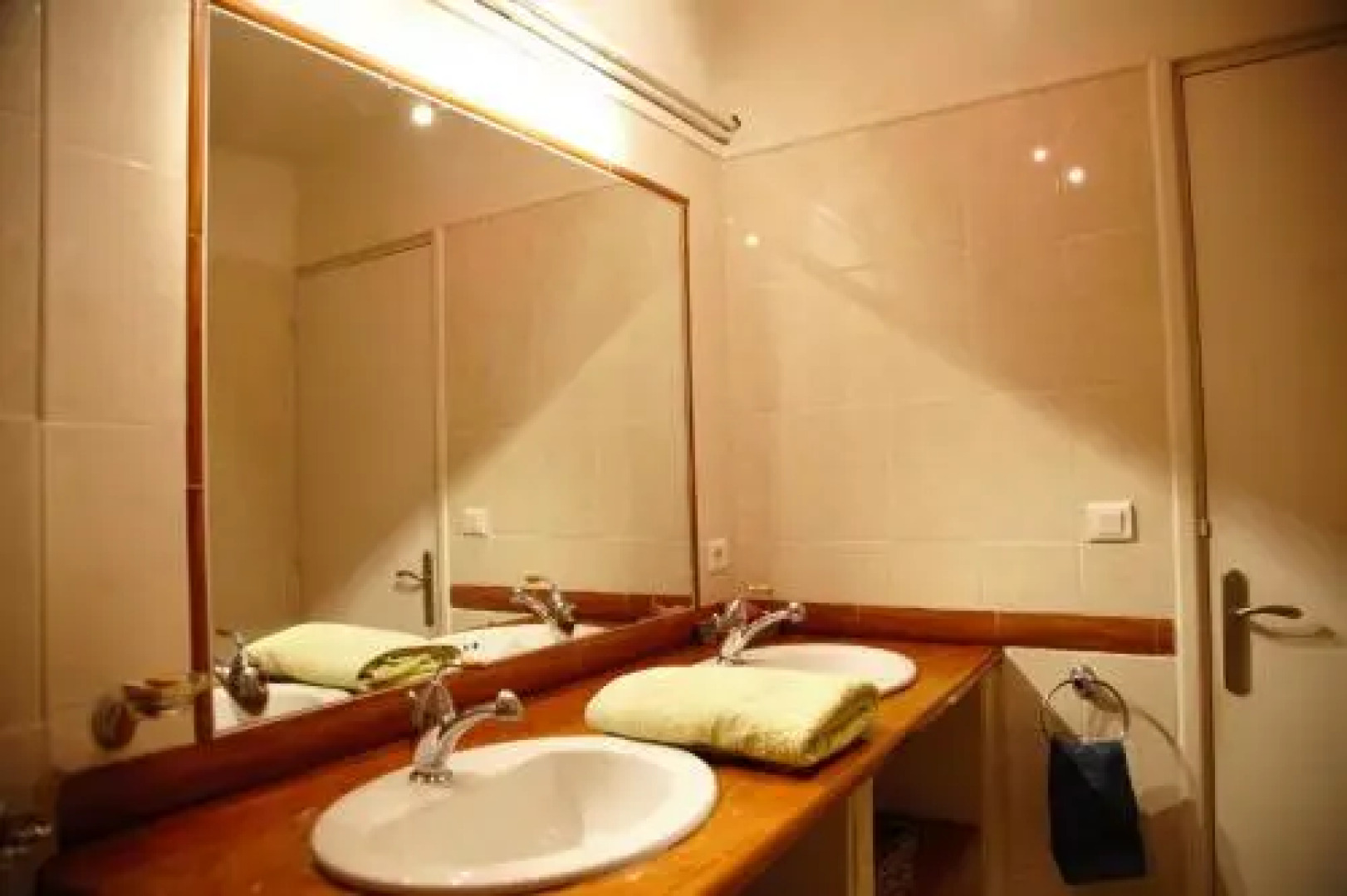 Laincel - Appartement lumineux le long du Rhône