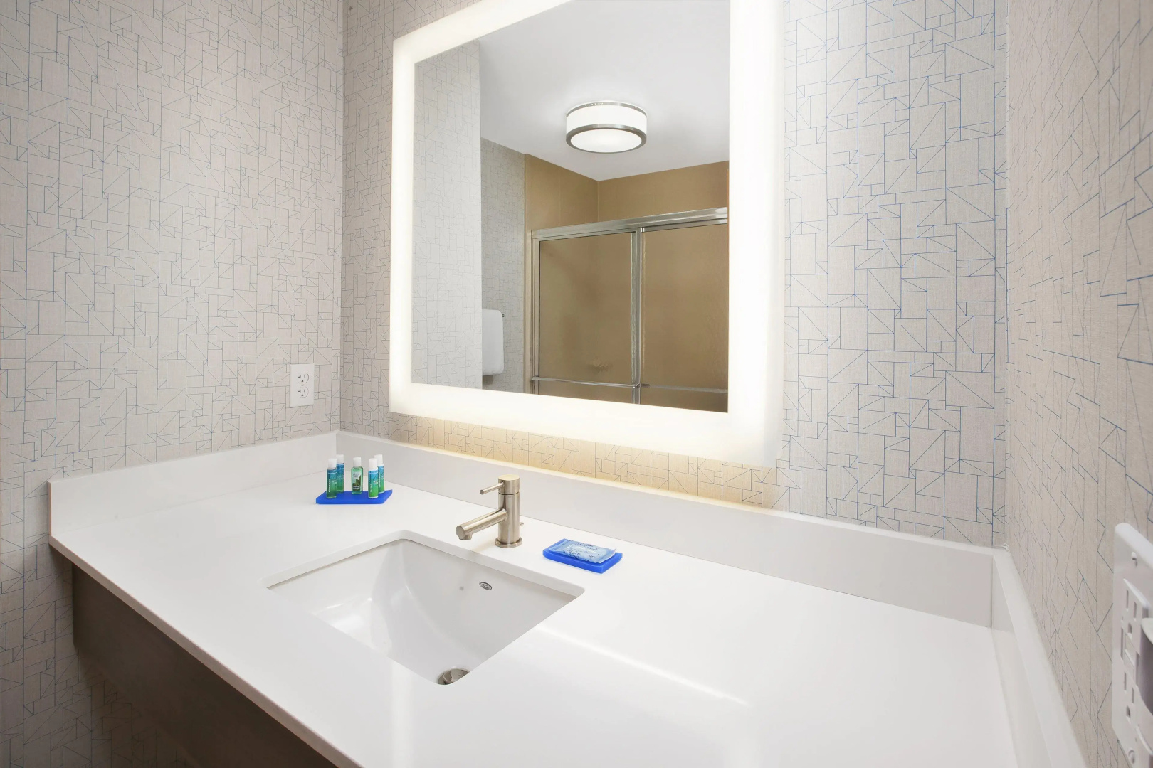 Holiday Inn Express Hotel & Suites Auburn Hills by IHG