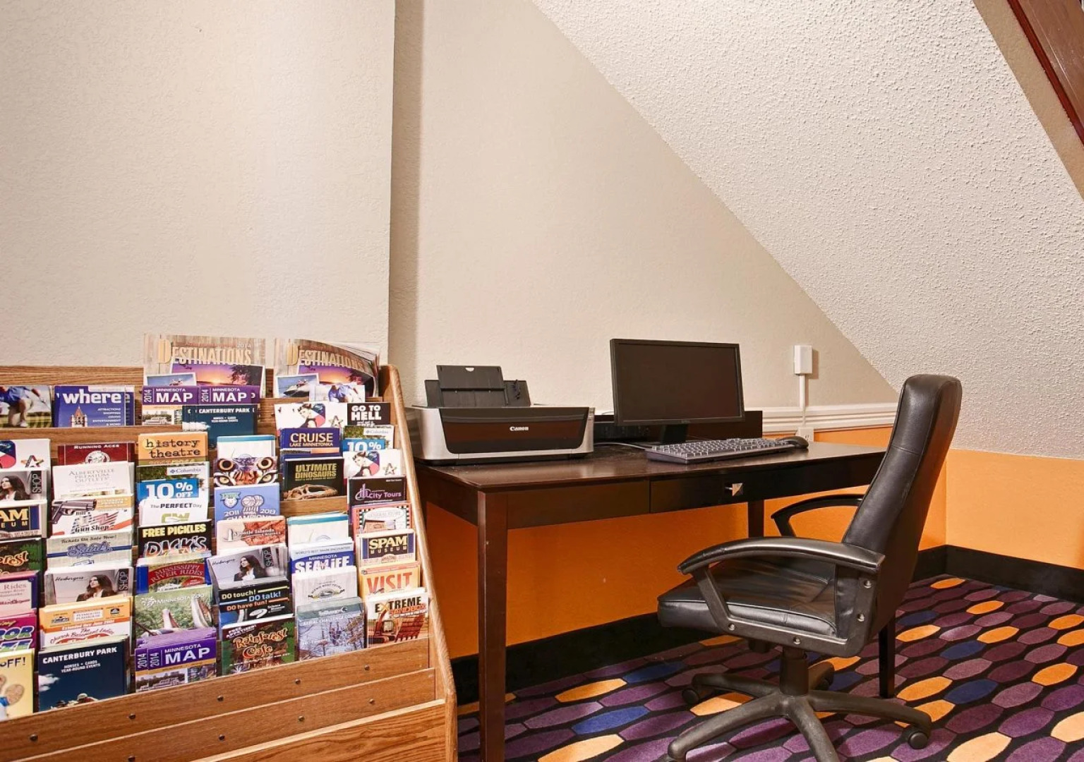 Spark by Hilton Eden Prairie